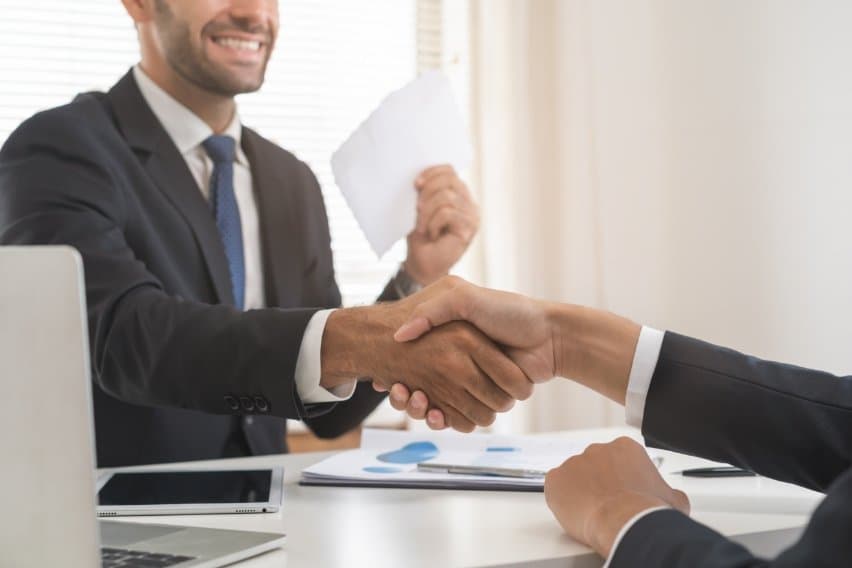 Commission Income: Definition, Types, Pros & Cons image