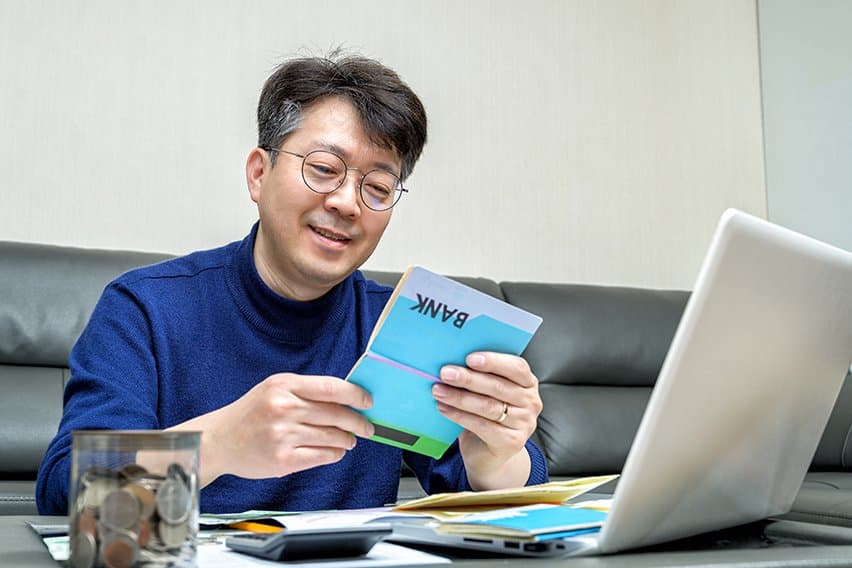 What Is a Bank Transit Number? image