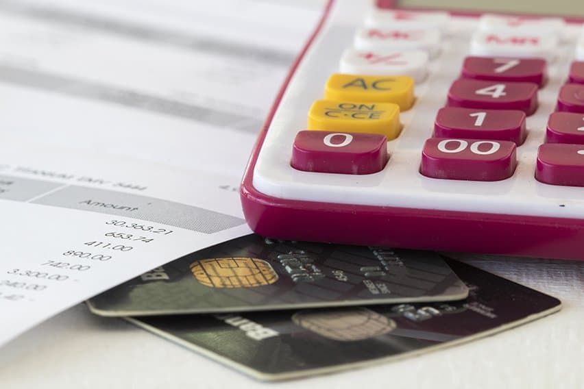 Credit Vs Debit Card: What’s the Difference? image