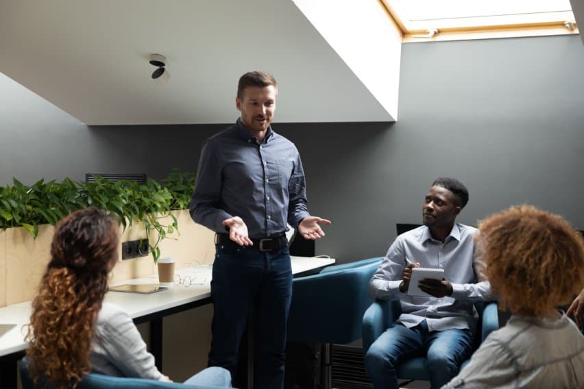 How to Write an Effective Communication Plan: Step-By-Step Guide image