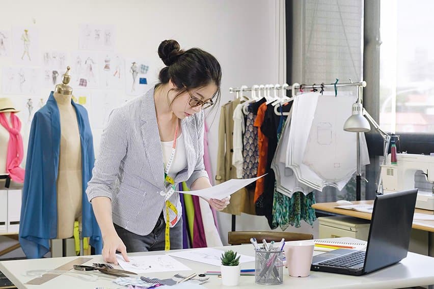 Business Ideas for New Graduates: 10 Industries to Look Into image