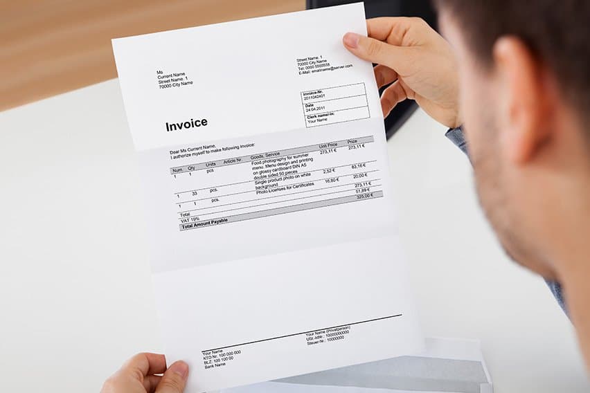 How to Read an Invoice: The 5 Most Important Things to Look For image