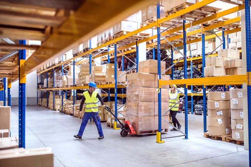 What Is a Warehouse? Definition & Important Elements image