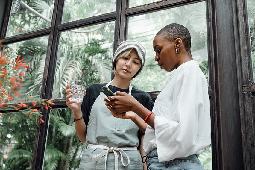 7 Types of Business Relationships You Need to Grow Your Small Business image