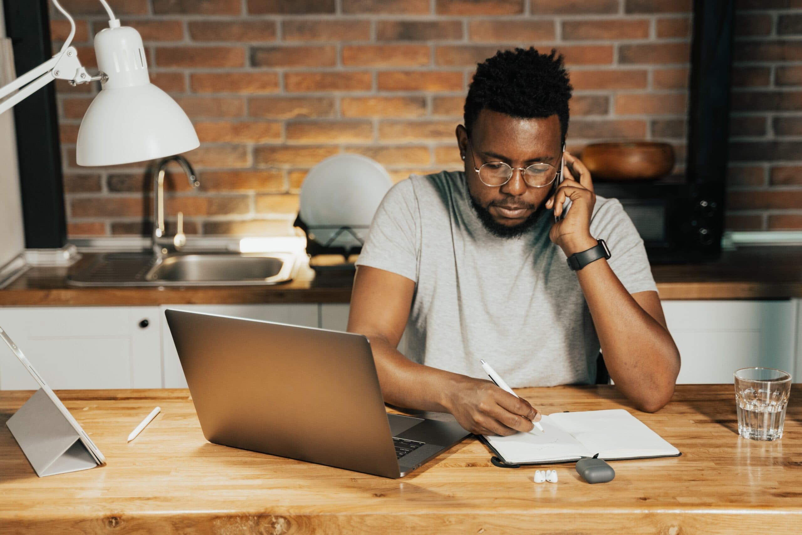What’s New in FreshBooks: Deeper Financial Reports, Flexible Payments, and Payroll on Your Terms